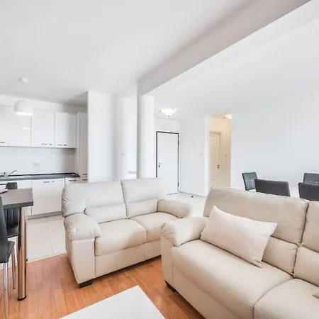 Mrs Brightside Apartament Split