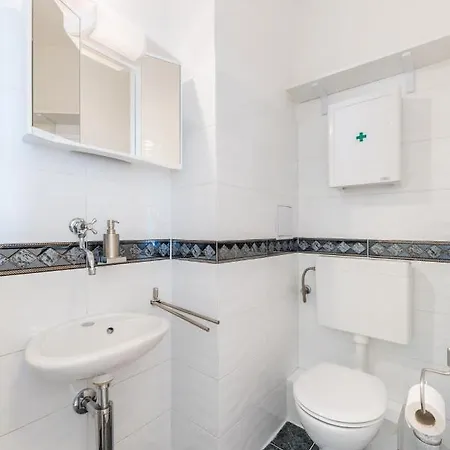 Mrs Brightside * Split