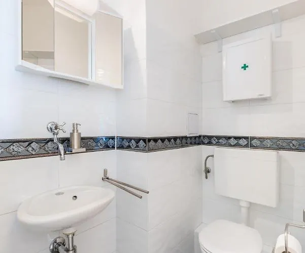 Mrs Brightside * Split