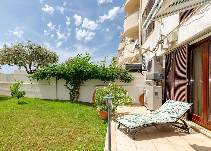 Mrs Brightside Apartment *